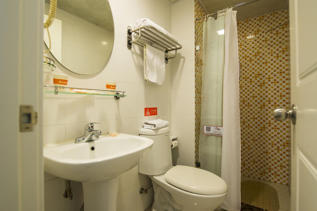 Home Inn Chongqing Jiangbei Airport Shuangfeng Road Buitenkant foto