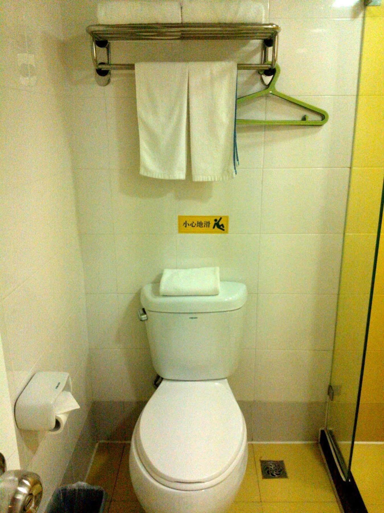 Home Inn Chongqing Jiangbei Airport Shuangfeng Road Buitenkant foto