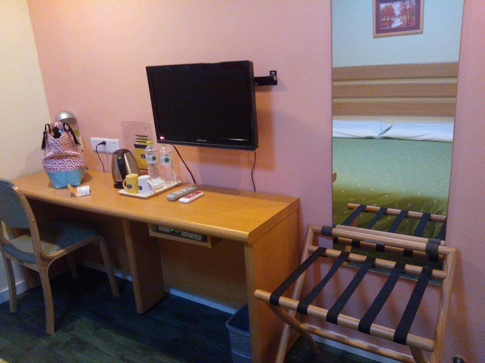 Home Inn Chongqing Jiangbei Airport Shuangfeng Road Buitenkant foto