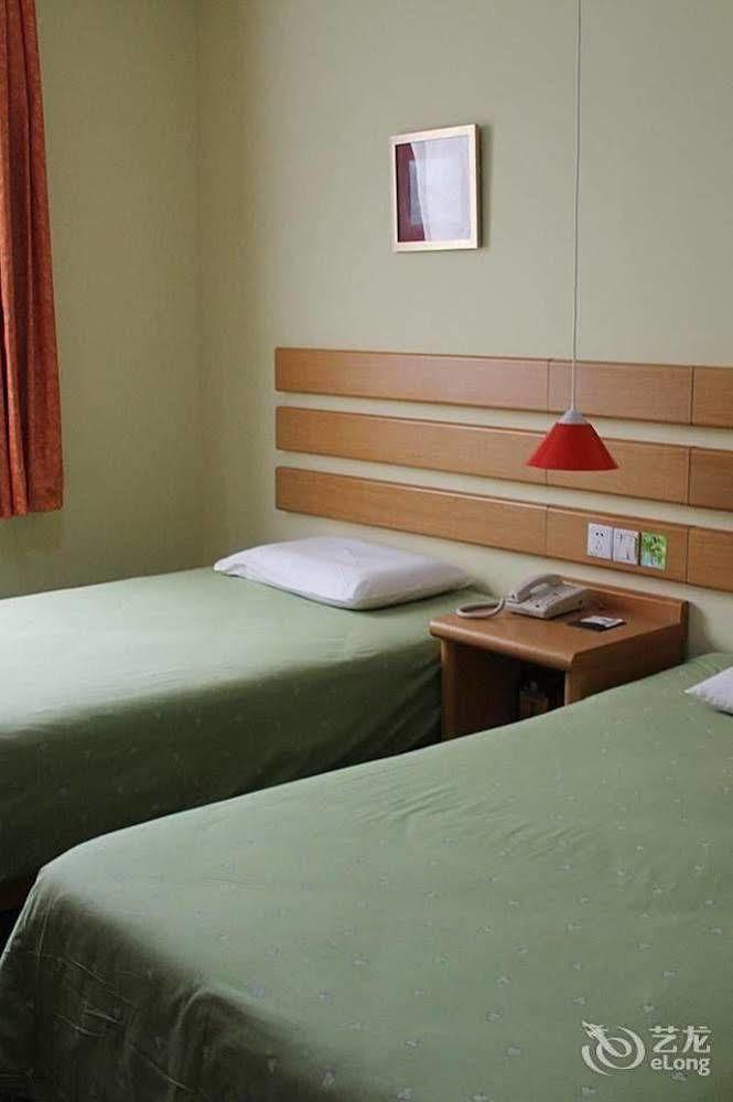 Home Inn Chongqing Jiangbei Airport Shuangfeng Road Buitenkant foto